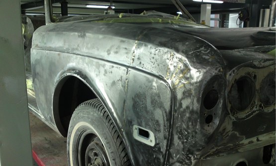 Rolls Royce Corniche schade voor herstel