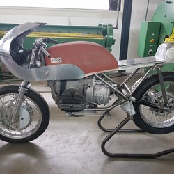 aluminium-delen-bmw-classic-racer-04.jpg aluminium-delen-bmw-classic-racer-04.jpg