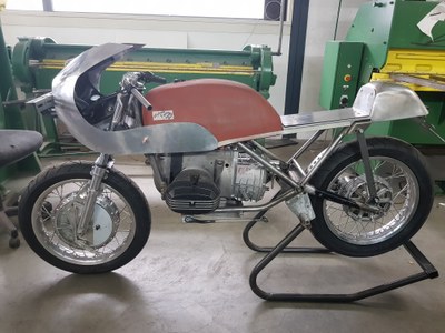 BMW Classic Boxer racer: Aluminium plaatwerk op maat