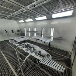 Ford Mustang Fastback 1968_ losse onderdelen 2.jpg Ford Mustang Fastback 1968_ losse onderdelen 2.jpg