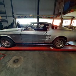 Ford Mustang Fastback 1968_Zijkant2.jpg Ford Mustang Fastback 1968_Zijkant2.jpg